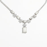 EAQUISITE WHITE STRIPED PANDENT NCK/RHD WHITE CRYSTAL