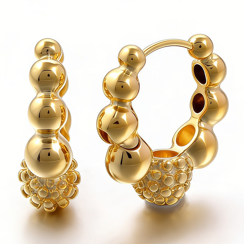 Lisa Hoop huggie EAR/Gold