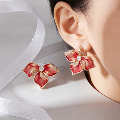 SASA FLOWER ENAMEL EAR