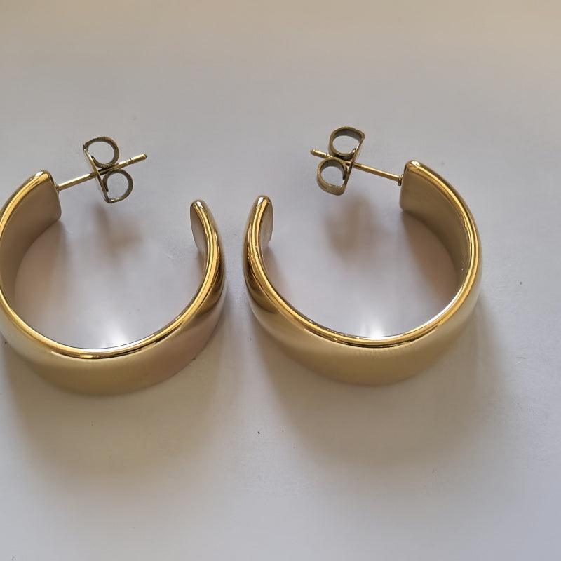 Huggie Hoops Earrings/Gold Stainless Steel