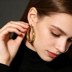 FALLYN Hoop huggie EAR/Gold