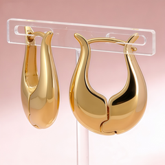 ELAINA Hoop huggie EAR/Gold