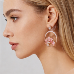 MINA ROUND FLOWER ENAMEL EAR