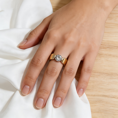 Solitary Cubic Zirconia Gold Band Ring/Stainless Steel