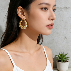 FV Hoop huggie EAR/Gold