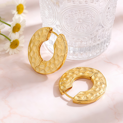 OTT Hoop huggie EAR/Gold