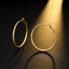 MIKKI Hoop huggie EAR/Gold