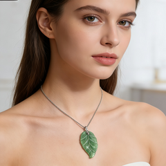 EAQUISITE GREEN DONGLING PENDANT NCK/RHOD