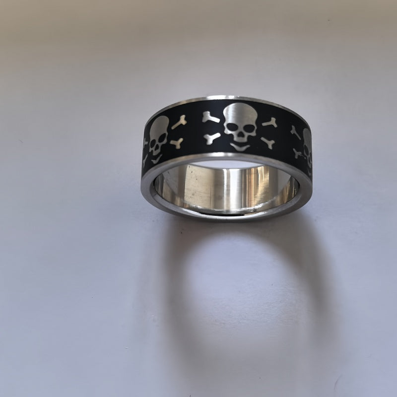 Chunky Skull Pattern Band Ring/Stainless Steel