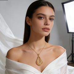 MOST GLIRIOUS NCK/GLD