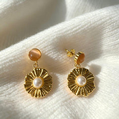 Peach Cat's Eye Pearl Flower Earrings